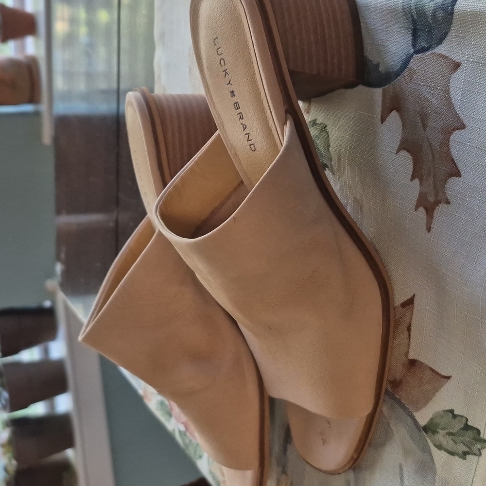 Lucky Brand Tan Mule Slides - Picture 2 of 4